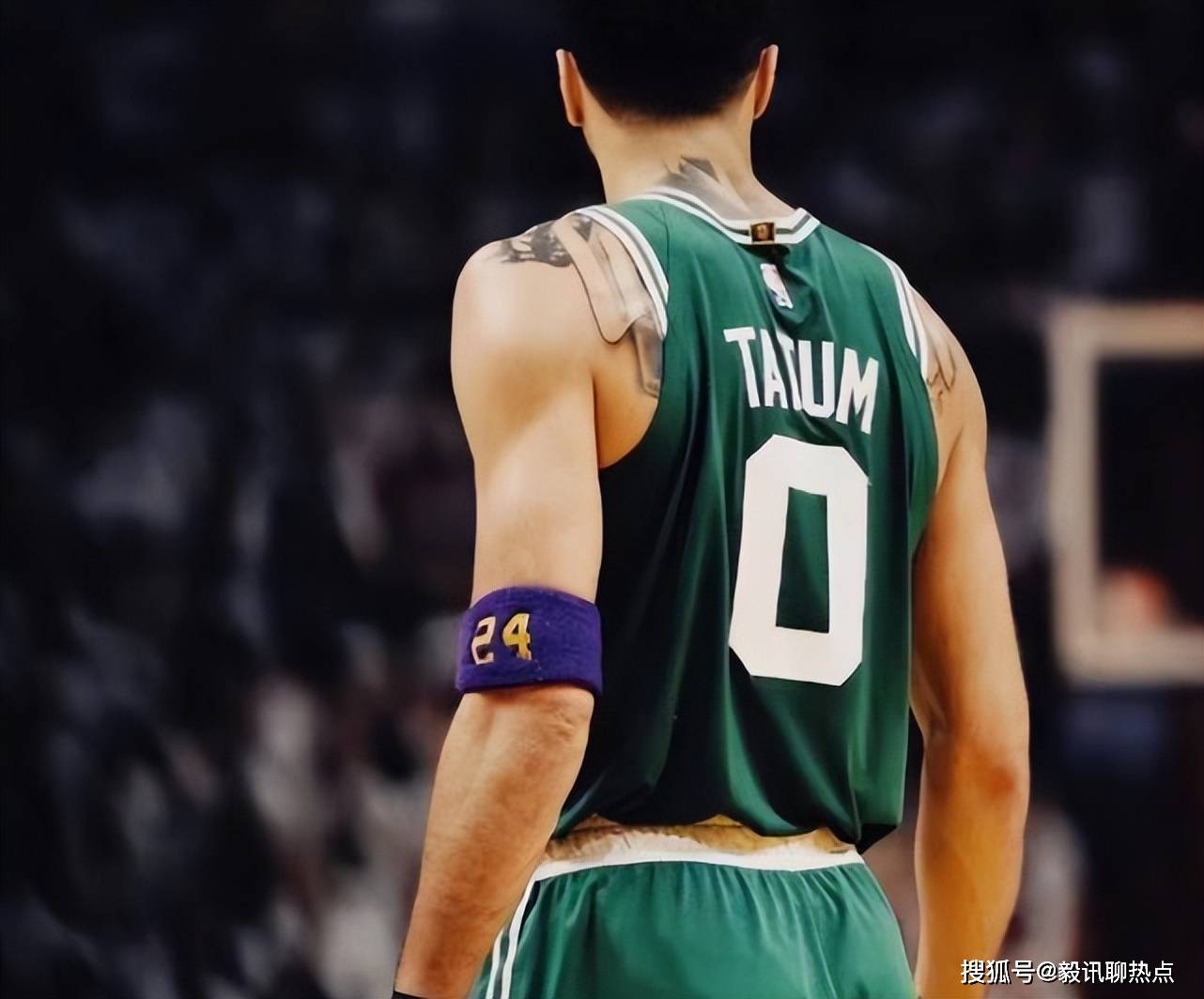 棒球与电影工业从场馆租赁到临时演员的商业链条